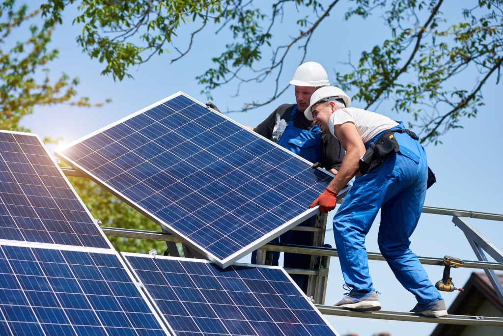 vente maison avec panneaux photovoltaïques Alpes Maritimes