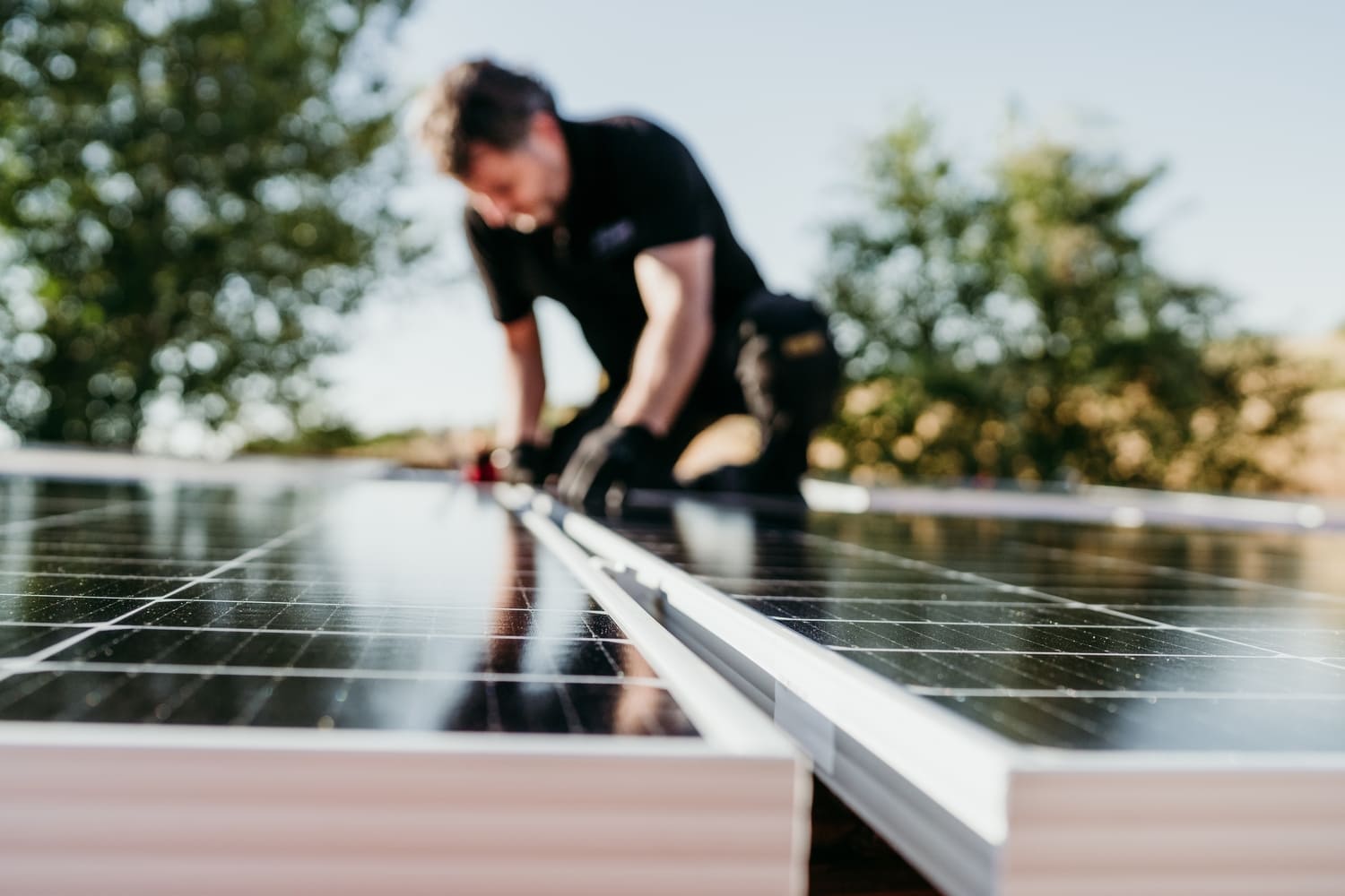 installer des panneaux solaires avec RivaluxConcept à Nice - qualité garantie 100%